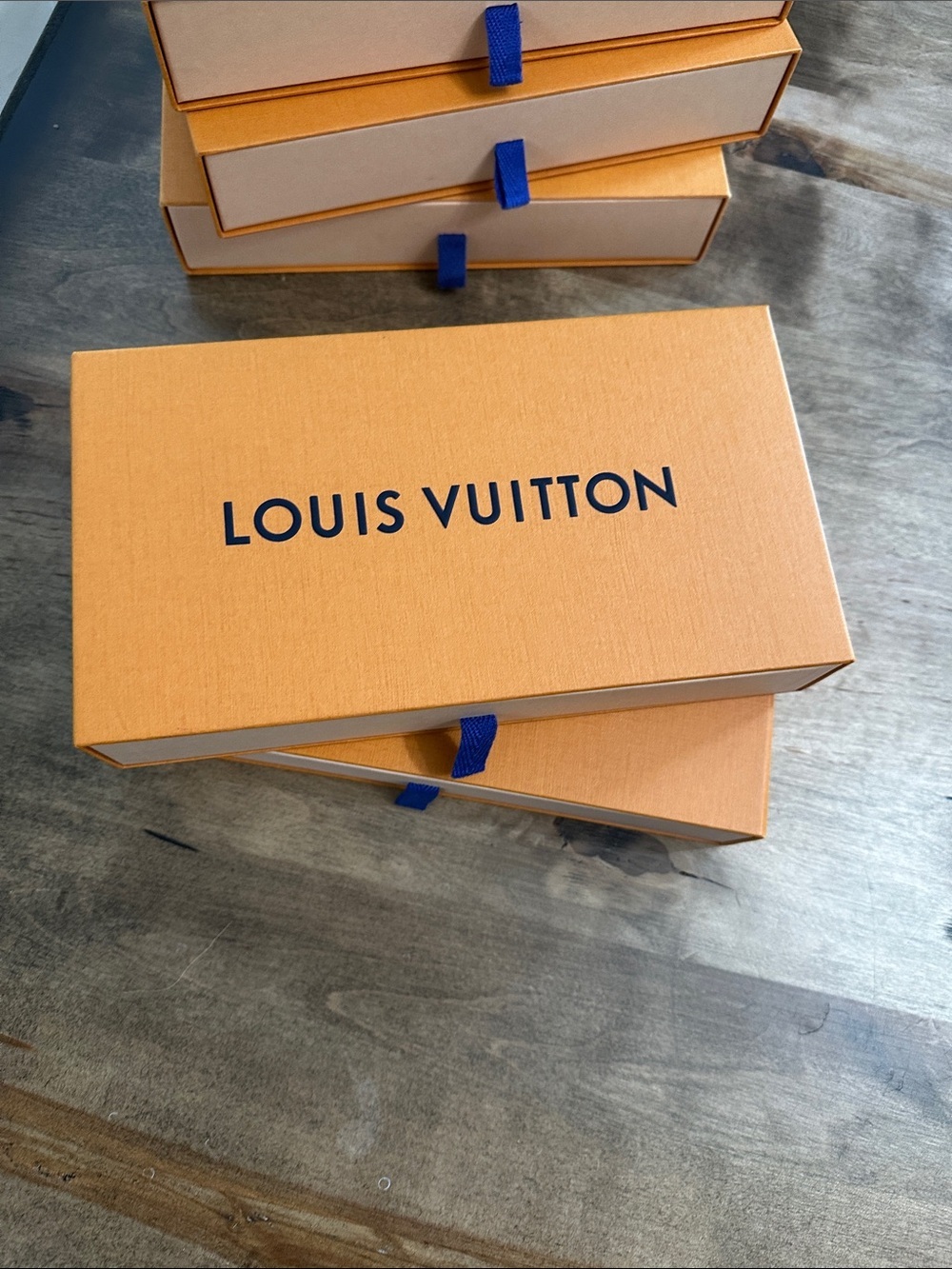 Louis Vuitton Orange Boxes with Navy Logo - Picture 5 of 6